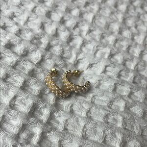 Elegant Gold and Pearl Hoop Earrings